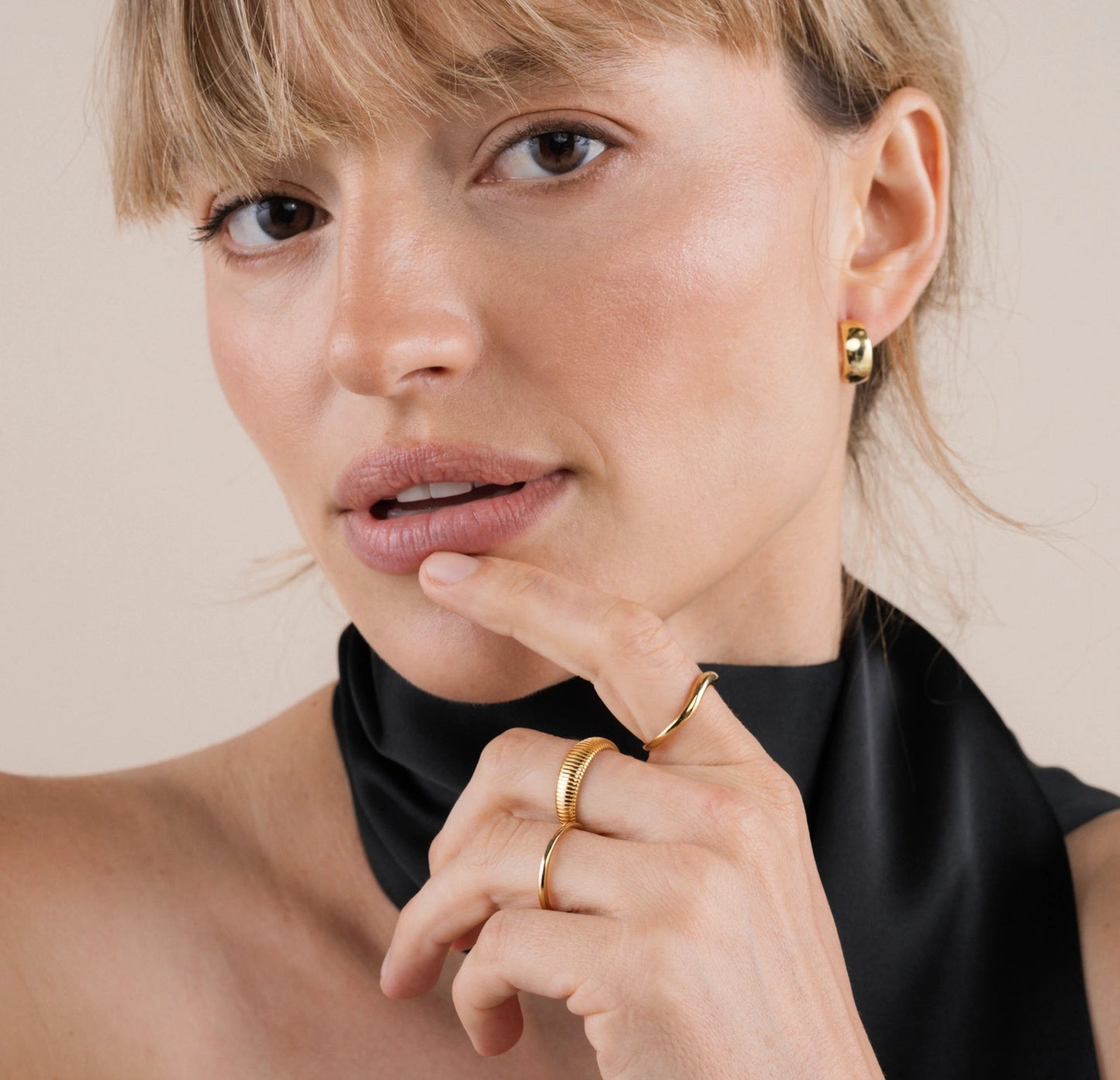 Mini Chunk Gold Hoop 18KP