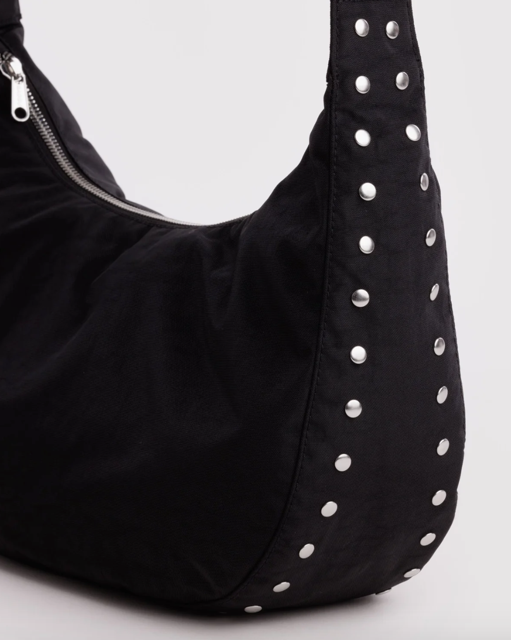 BAGGU Medium Crescent Bag- Studs