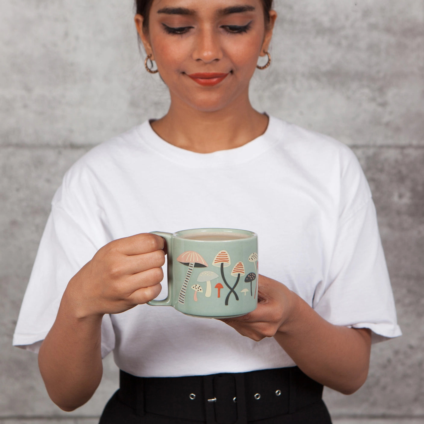 Far And Away Midi Mug