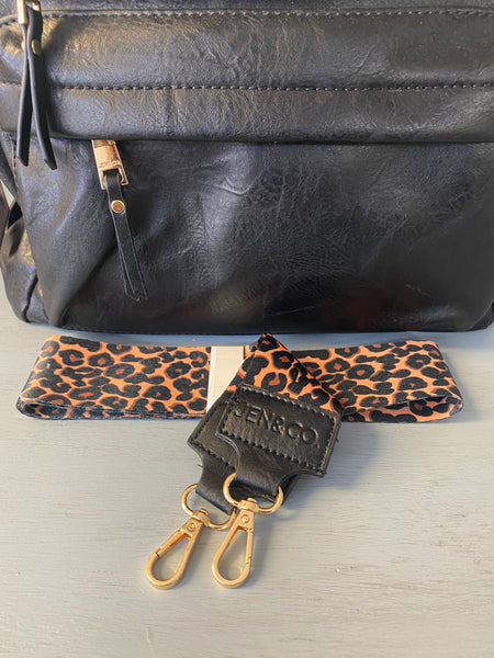 Amelia Convertible Bag in Black or Lavender